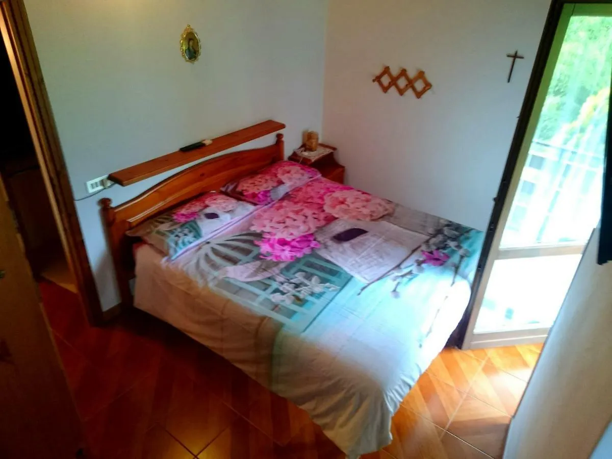 Casa Delle Rose Villa Teglio Italy